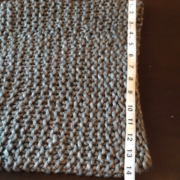 The Limited infinity scarf - Picture 5 of 6